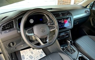 Volkswagen Tiguan II, 2023 год, 3 140 000 рублей, 1 фотография