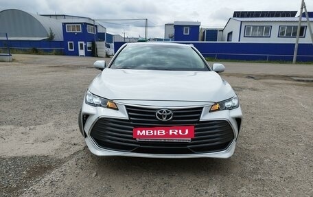 Toyota Avalon, 2022 год, 3 000 000 рублей, 3 фотография