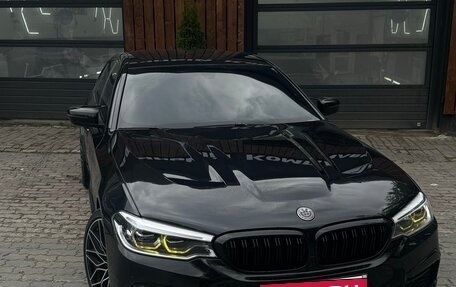 BMW 5 серия, 2020 год, 3 650 000 рублей, 2 фотография