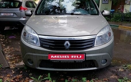 Renault Sandero I, 2012 год, 530 000 рублей, 2 фотография
