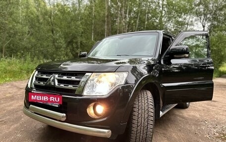 Mitsubishi Pajero IV, 2013 год, 2 150 000 рублей, 4 фотография