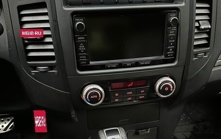 Mitsubishi Pajero IV, 2013 год, 2 150 000 рублей, 18 фотография