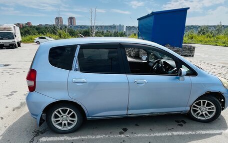 Honda Fit III, 2002 год, 335 000 рублей, 4 фотография
