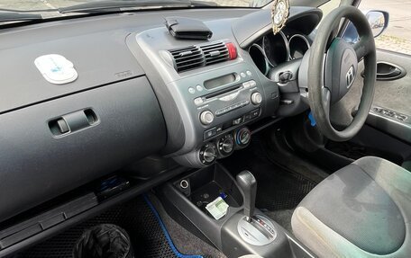 Honda Fit III, 2002 год, 335 000 рублей, 10 фотография