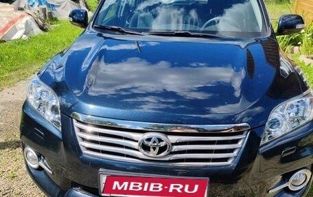 Toyota RAV4, 2011 год, 2 300 000 рублей, 2 фотография