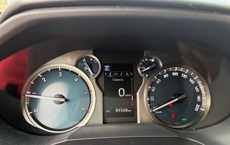 Toyota Land Cruiser Prado 150 рестайлинг 2, 2017 год, 5 600 000 рублей, 7 фотография