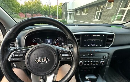 KIA Sportage IV рестайлинг, 2020 год, 2 750 000 рублей, 8 фотография