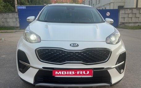 KIA Sportage IV рестайлинг, 2020 год, 2 750 000 рублей, 7 фотография