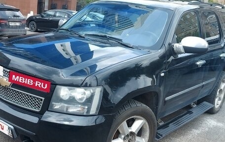 Chevrolet Tahoe III, 2011 год, 1 600 000 рублей, 2 фотография