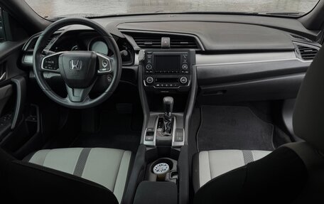 Honda Civic IX, 2018 год, 1 890 000 рублей, 6 фотография
