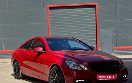 Mercedes-Benz E-Класс, 2010 год, 1 050 000 рублей, 5 фотография