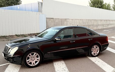 Mercedes-Benz E-Класс, 2008 год, 895 000 рублей, 4 фотография