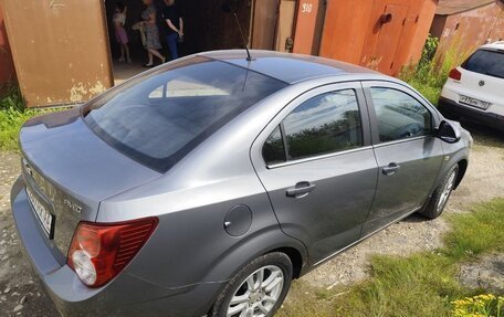 Chevrolet Aveo III, 2013 год, 930 000 рублей, 3 фотография