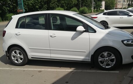Volkswagen Golf Plus II, 2010 год, 690 000 рублей, 2 фотография