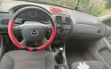 Mazda 323, 2000 год, 300 000 рублей, 2 фотография