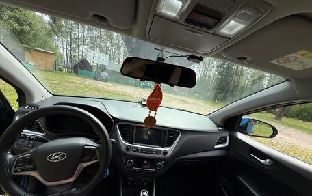 Hyundai Solaris II рестайлинг, 2018 год, 1 200 000 рублей, 16 фотография