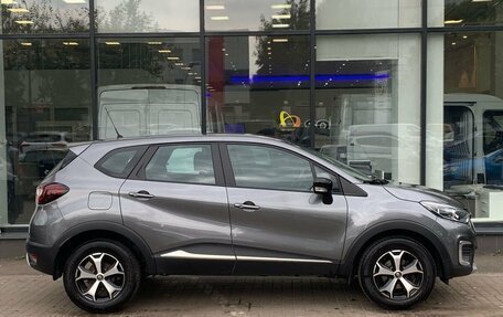 Renault Kaptur I рестайлинг, 2018 год, 1 680 000 рублей, 4 фотография