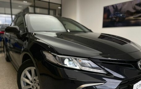 Toyota Camry, 2021 год, 3 450 000 рублей, 9 фотография