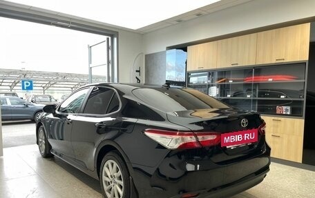 Toyota Camry, 2021 год, 3 450 000 рублей, 8 фотография