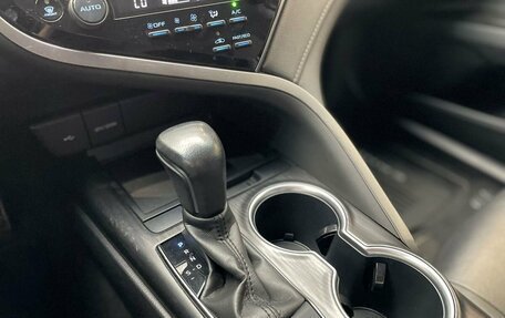 Toyota Camry, 2021 год, 3 450 000 рублей, 20 фотография