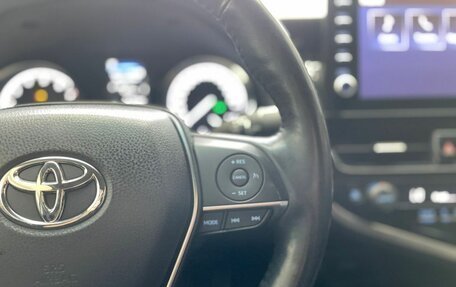 Toyota Camry, 2021 год, 3 450 000 рублей, 18 фотография