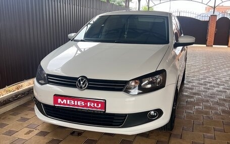 Volkswagen Polo VI (EU Market), 2013 год, 950 000 рублей, 1 фотография