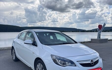 Opel Astra J, 2012 год, 850 000 рублей, 8 фотография