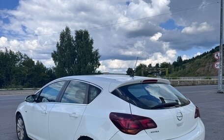 Opel Astra J, 2012 год, 850 000 рублей, 4 фотография