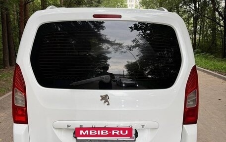 Peugeot Partner II рестайлинг 2, 2011 год, 430 000 рублей, 6 фотография