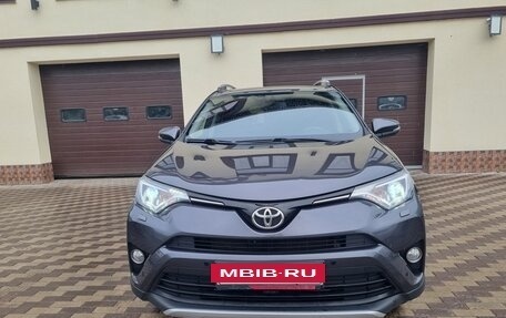 Toyota RAV4, 2016 год, 2 450 000 рублей, 2 фотография