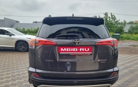 Toyota RAV4, 2016 год, 2 450 000 рублей, 7 фотография