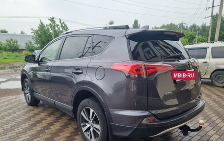 Toyota RAV4, 2016 год, 2 450 000 рублей, 8 фотография