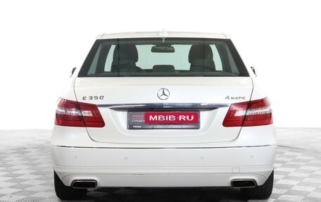 Mercedes-Benz E-Класс, 2012 год, 1 530 000 рублей, 6 фотография