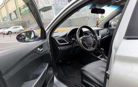Hyundai Solaris II рестайлинг, 2017 год, 940 000 рублей, 7 фотография