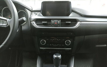 Mazda 6, 2017 год, 1 850 000 рублей, 18 фотография