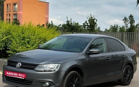 Volkswagen Jetta VI, 2013 год, 1 050 000 рублей, 3 фотография