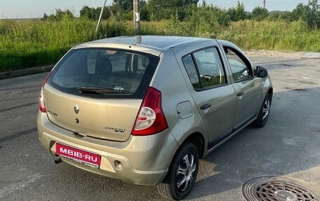 Renault Sandero I, 2013 год, 430 000 рублей, 2 фотография