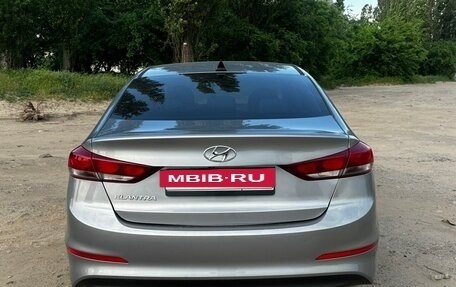 Hyundai Elantra VI рестайлинг, 2016 год, 1 340 000 рублей, 4 фотография
