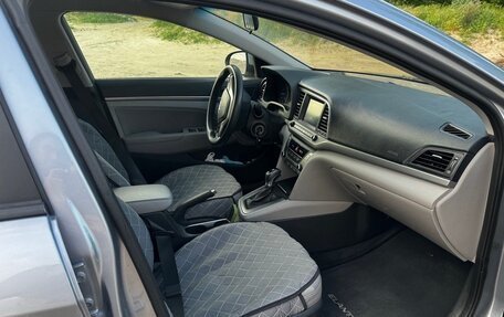 Hyundai Elantra VI рестайлинг, 2016 год, 1 340 000 рублей, 10 фотография