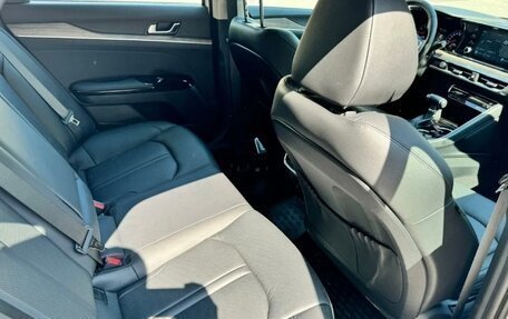 KIA K5, 2021 год, 2 100 000 рублей, 15 фотография