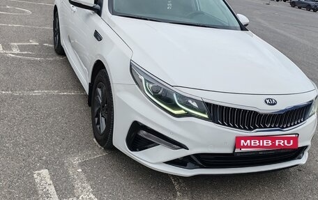 KIA Optima IV, 2020 год, 1 900 000 рублей, 2 фотография