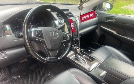 Toyota Camry, 2017 год, 2 200 000 рублей, 4 фотография