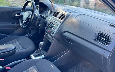 Volkswagen Polo VI (EU Market), 2018 год, 1 120 000 рублей, 10 фотография