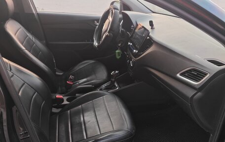 Hyundai Solaris II рестайлинг, 2019 год, 990 000 рублей, 7 фотография