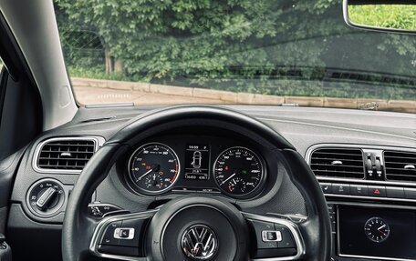 Volkswagen Polo VI (EU Market), 2011 год, 995 000 рублей, 7 фотография
