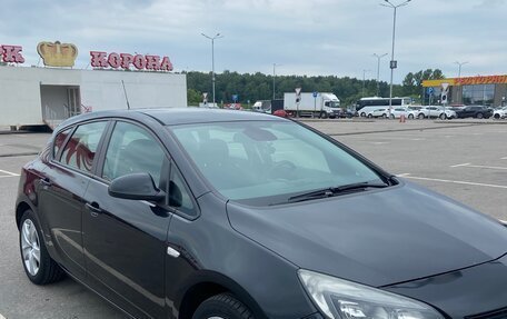 Opel Astra J, 2012 год, 800 000 рублей, 2 фотография