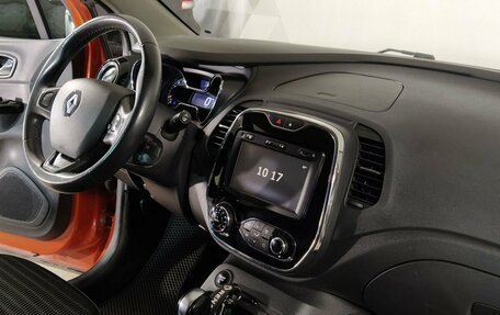 Renault Kaptur I рестайлинг, 2017 год, 1 069 000 рублей, 8 фотография