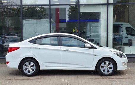 Hyundai Solaris II рестайлинг, 2015 год, 1 200 000 рублей, 4 фотография