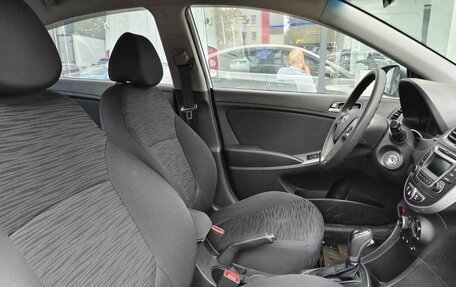 Hyundai Solaris II рестайлинг, 2015 год, 1 200 000 рублей, 10 фотография