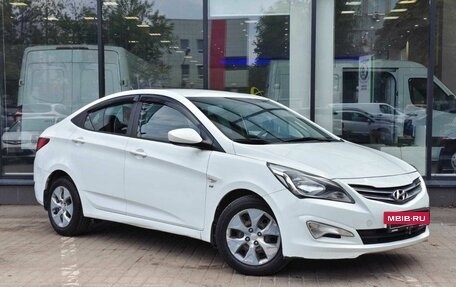 Hyundai Solaris II рестайлинг, 2015 год, 1 200 000 рублей, 3 фотография